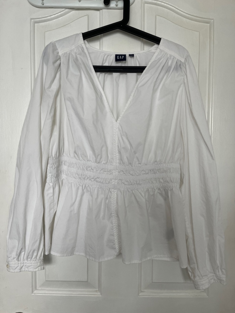GAP White V-Neck Smocked Waist Long Sleeve Blouse